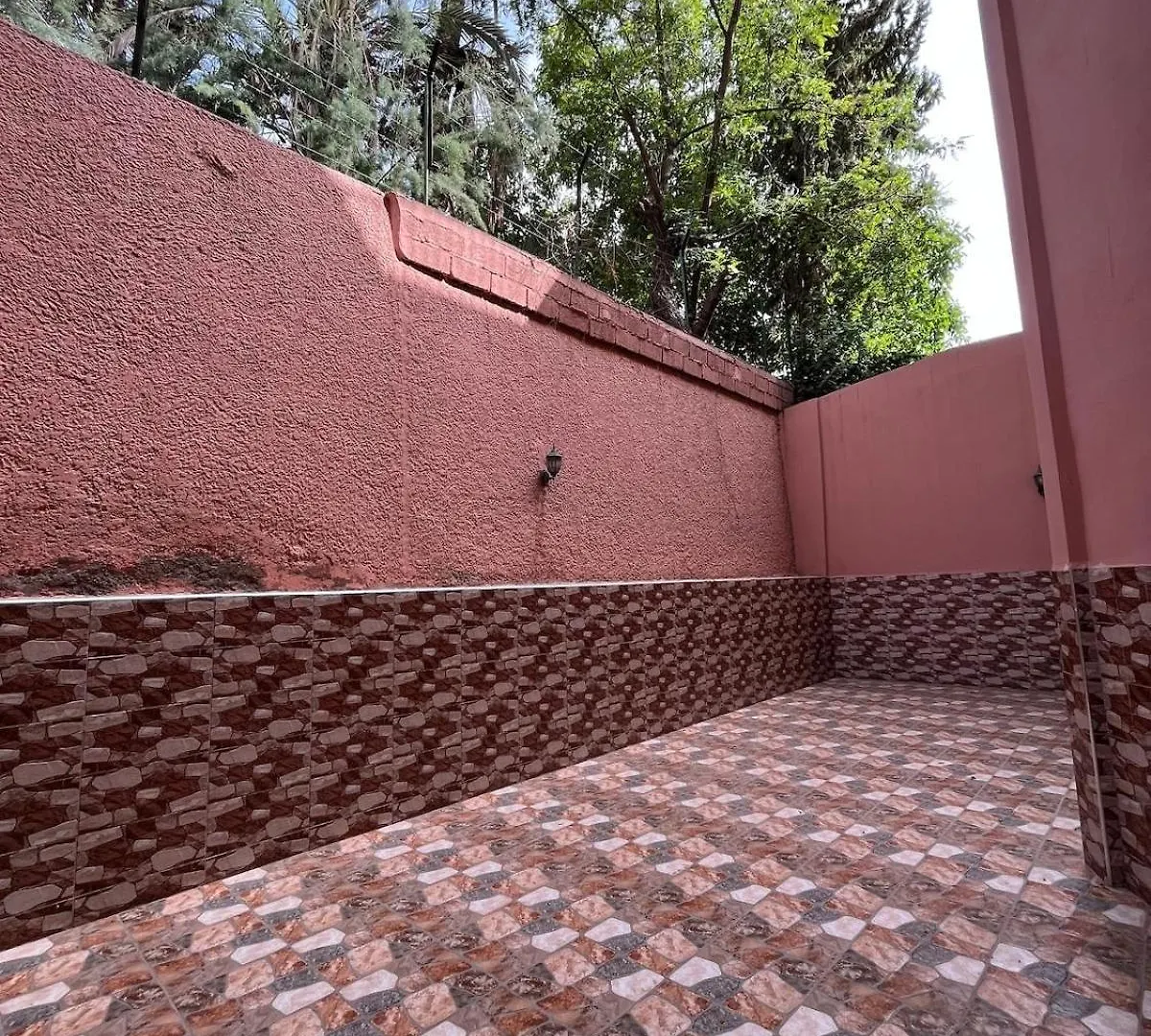 Quiet 2 Bedroom Apartment And Terrace Center Marrakesz Maroko